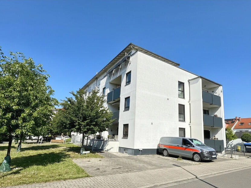 Moderne 3-ZKB Wohnung mit Balkon & Aufzug-10244