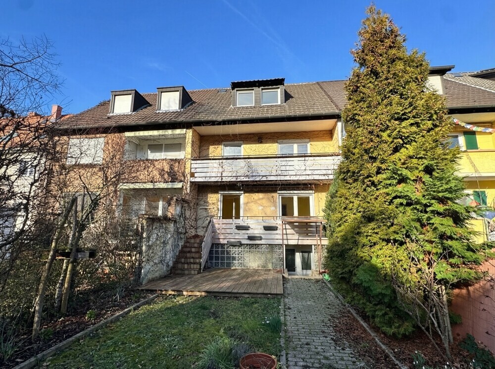 Viel Raum für Ihre Familie: Flexibles 1–2 Familien-Reihenmittelhaus-10167b