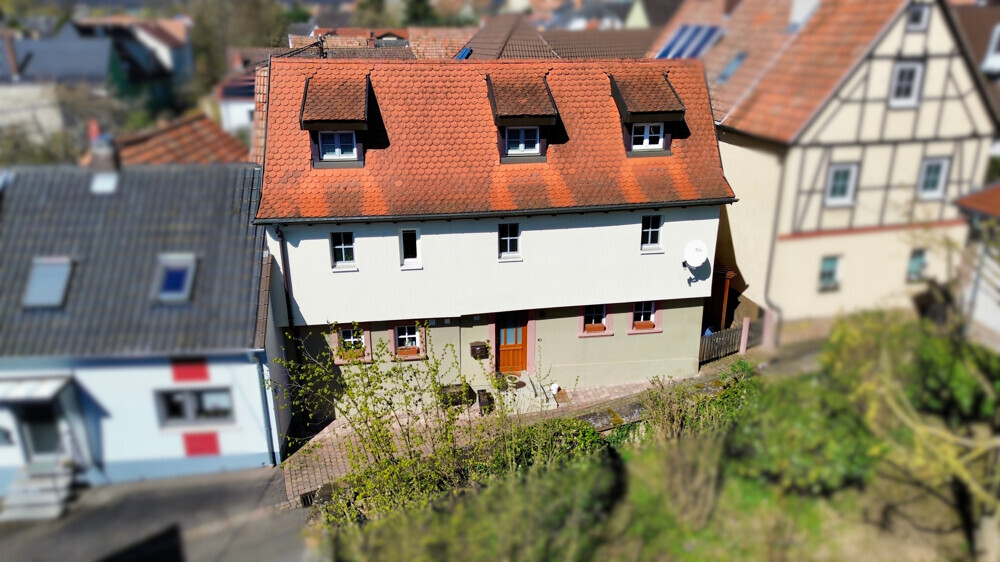 Kernsaniertes Fachwerkhaus im Herzen der Südpfalz – Exklusives Wohnerlebnis in Göcklingen-A1264154
