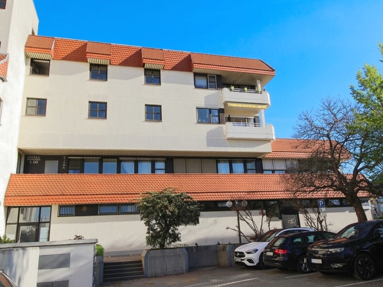 Repräsentative Büro-/Praxiseinheit in bester zentraler Lage in Limburgerhof-10225
