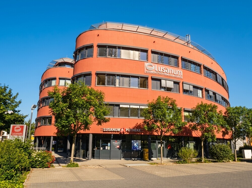 Provisionsfrei in erstklassiger Lage: 
Gastronomie/Handelsfläche mit separatem Zugang-801