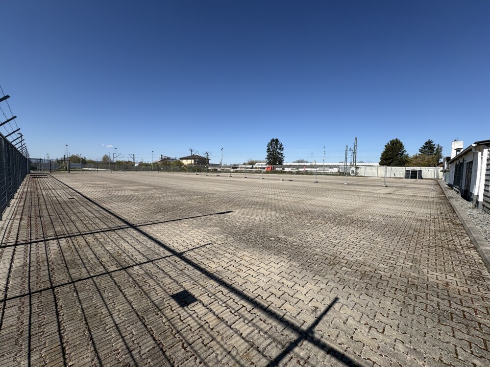 2.550 m² umzäuntes Freigelände / Außenlager im Industriegebiet von Schifferstadt-797